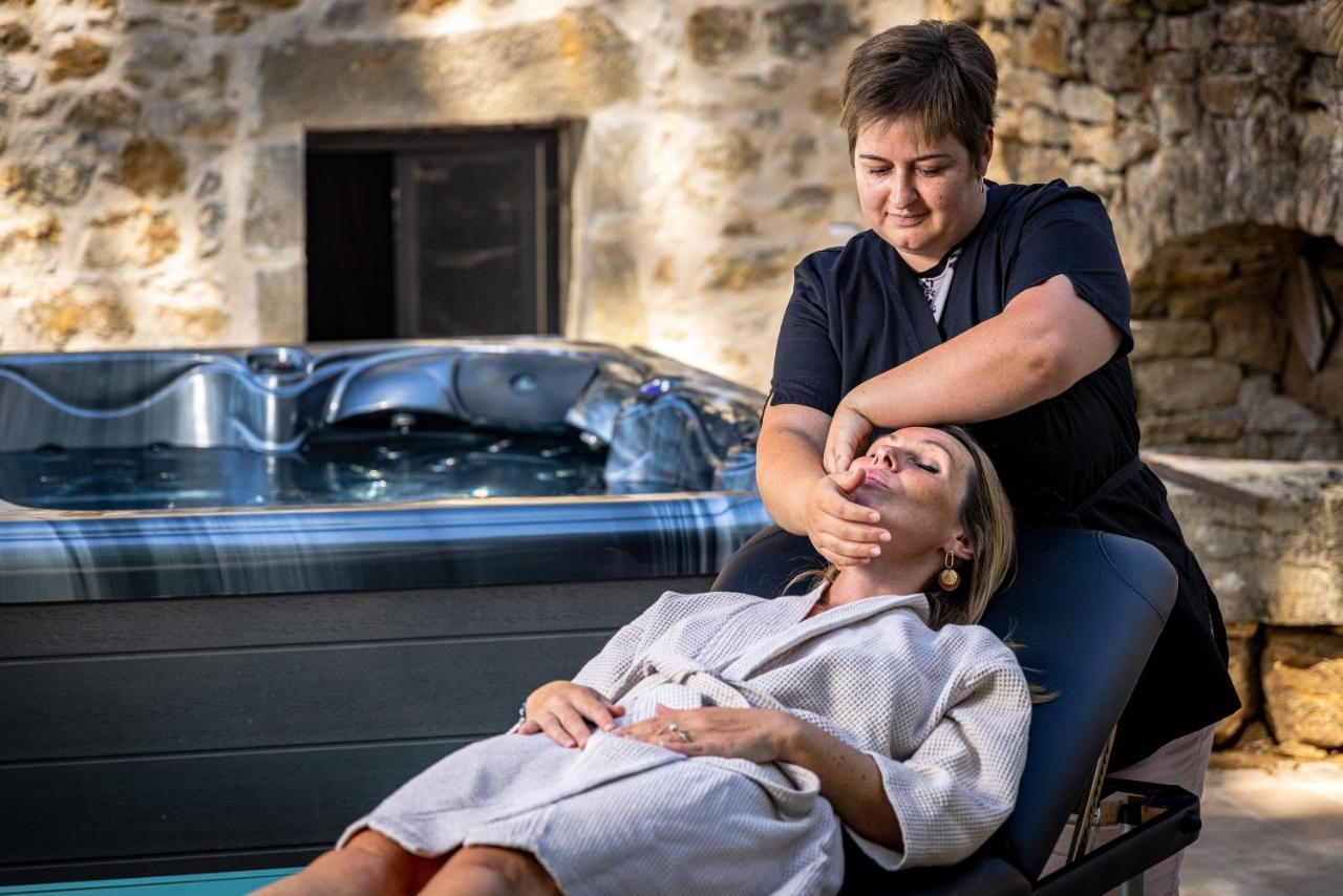 Le 49 Cote Parc & Spa Domblans エクステリア 写真