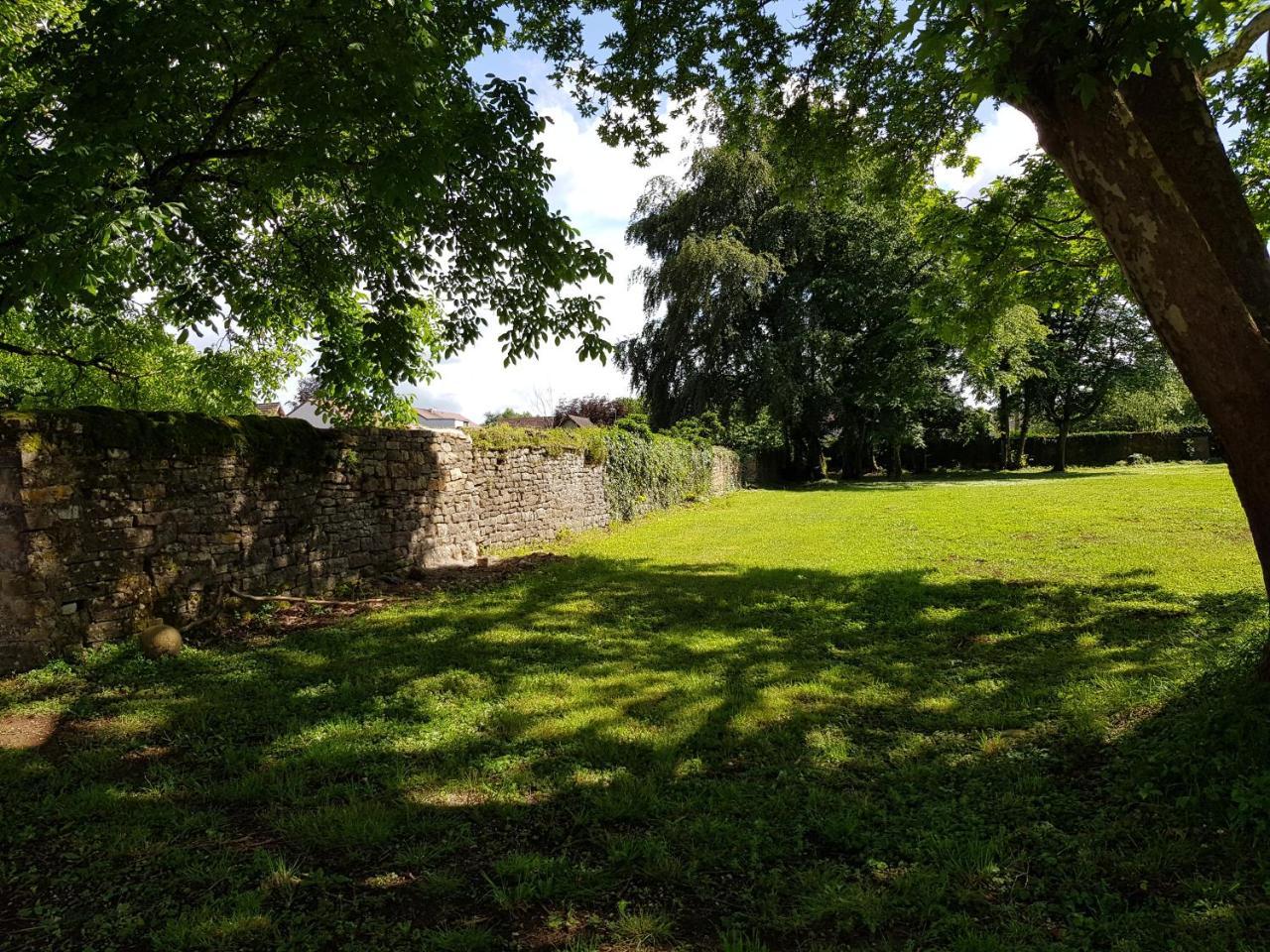Le 49 Cote Parc & Spa Domblans エクステリア 写真